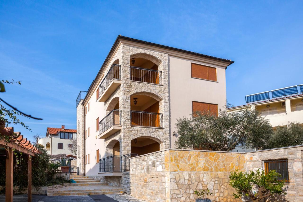Marlera - Penthouse Ližnjan Exterior foto